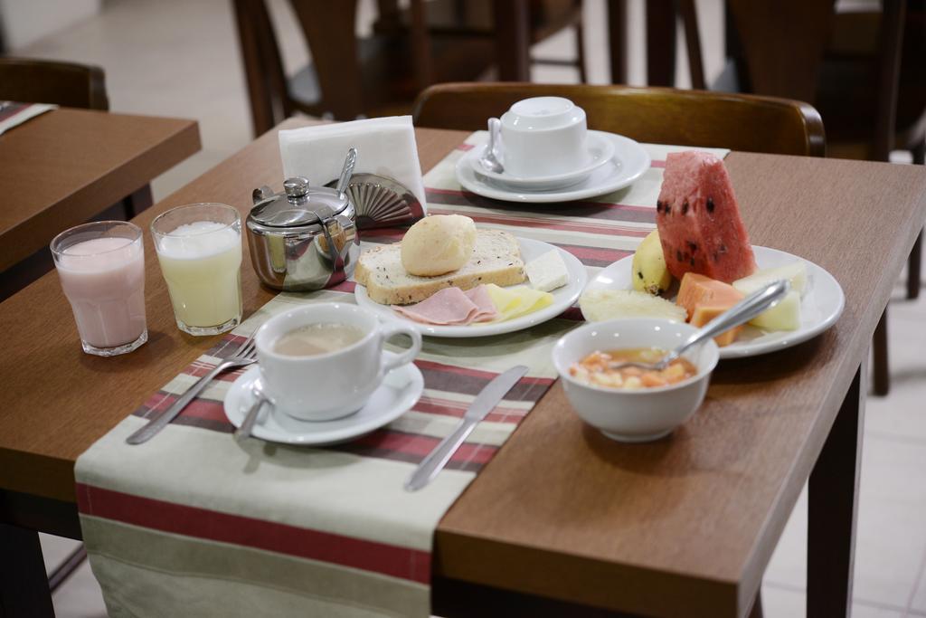 Hotel Dom Rafael Executivo Санта-Мария Экстерьер фото